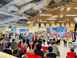 WinMart Đảm Bảo Cung Ứng Cho Mùa Tiêu Dùng Cuối Năm, Tung Ưu Đãi Lớn Tri Ân Hành Trình 11 Năm Phục Vụ Gia Đình Việt 3 SCR 20251202 mrrf